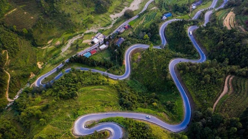 Khám phá vòng cung Đông Bắc: Cao Bằng - Ba Bể - Hà Giang 5N5Đ (Gồm vé máy bay)