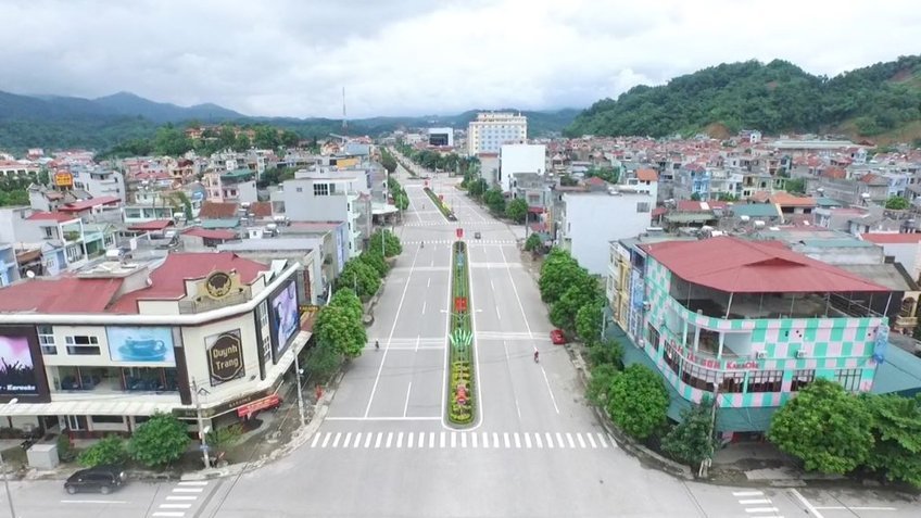 Khám phá vòng cung Đông Bắc: Cao Bằng - Ba Bể - Hà Giang 5N5Đ (Gồm vé máy bay)